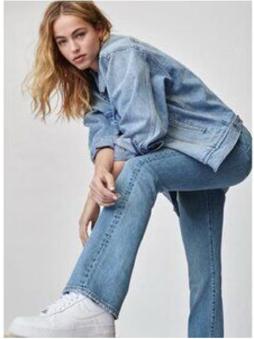 Aritzia Denim Forum Bailey Bootcut High-Rise Light Wash Flare Jeans Size 27